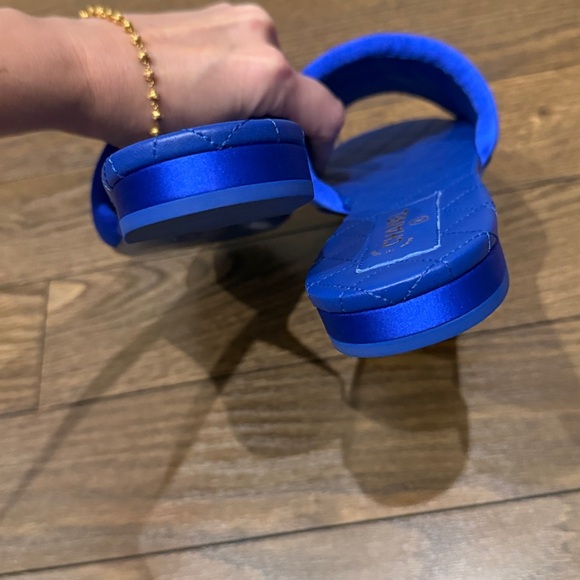 CHANEL Royal Blue Slide Sandals. Silk. Size 41. Never worn brand new. - Picture 6 of 6